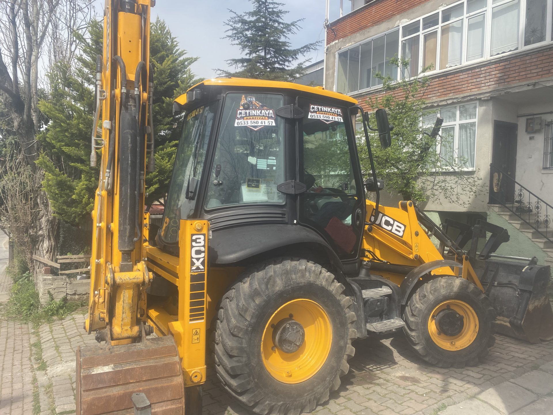JCB 3CX kepçe ile hafriyat çalışması - Çetinkaya Hafriyat